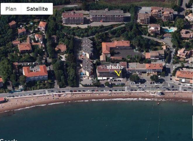Emplacement Privilegie Pour Ce Bel Appartement Сен-Рафаэль Экстерьер фото